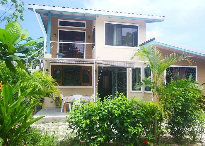 Holiday home Cabinas Casa Bonita